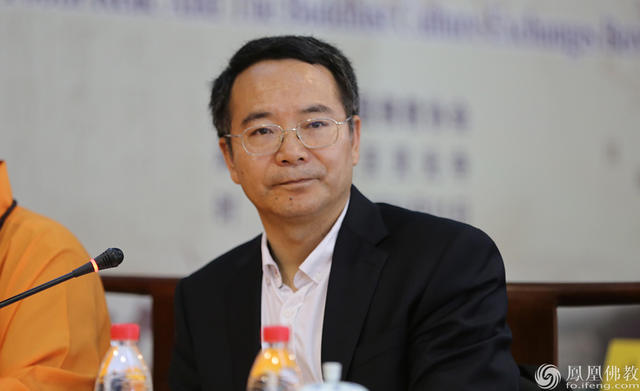 �`���³��k�����������c��˹����Ļ���������Մ��(hu��) ��˹��ɮ�������Ϲ��������ƽ