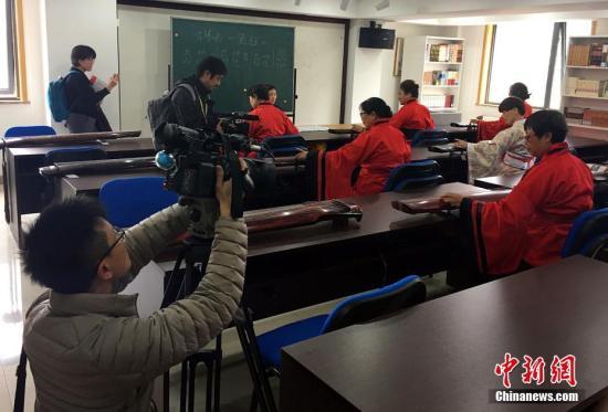 北京今年将建5万套保障房 新增幼儿园学位3万个 