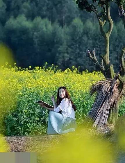 女神攻略，春游拍照技巧，怎样让男朋友把你拍出唯美的效果。 - 第1张 | 哇机汇