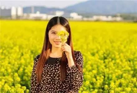 女神攻略，春游拍照技巧，怎样让男朋友把你拍出唯美的效果。 - 第10张 | 哇机汇