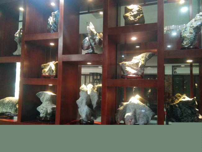 武汉欧亚达•卓刀泉古玩城奇石珠宝展深受追捧