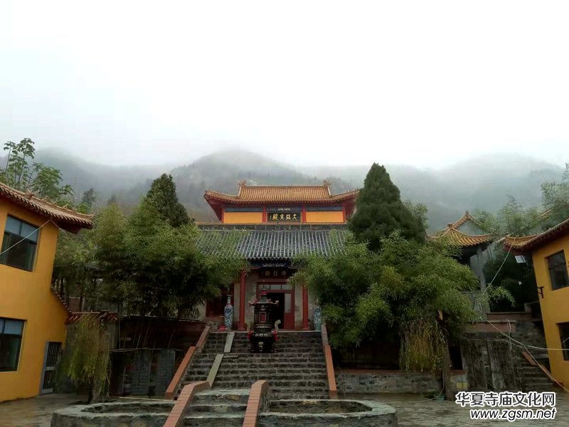 华夏寺庙文化网主编一行参访山东淄博竹林寺