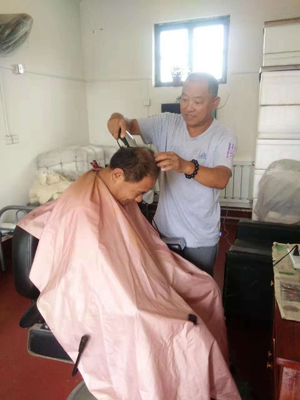 大爱无疆 奉献不止 ——敬老爱老模范李胜强