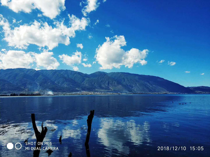 任彤手机拍——洱海