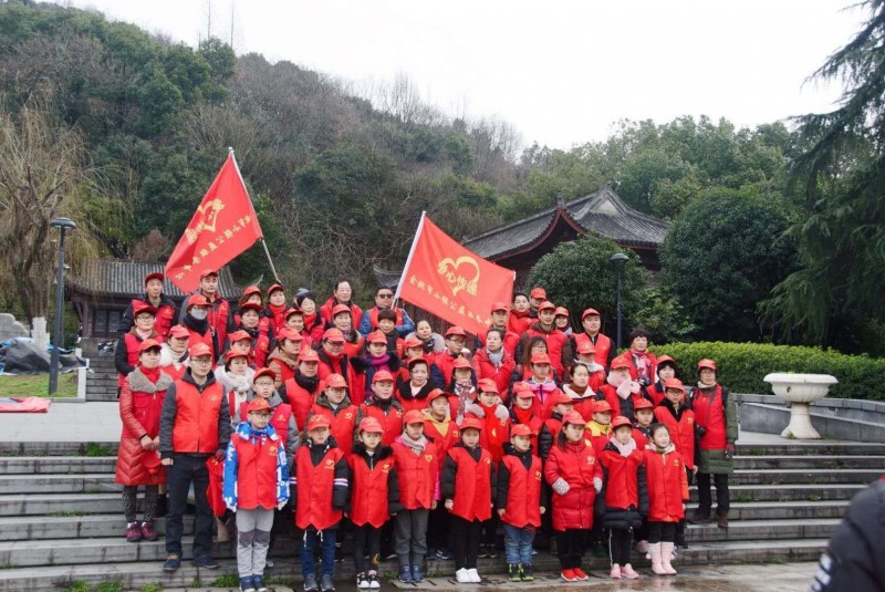 小强公益给春假后的姚城“洗了把脸”