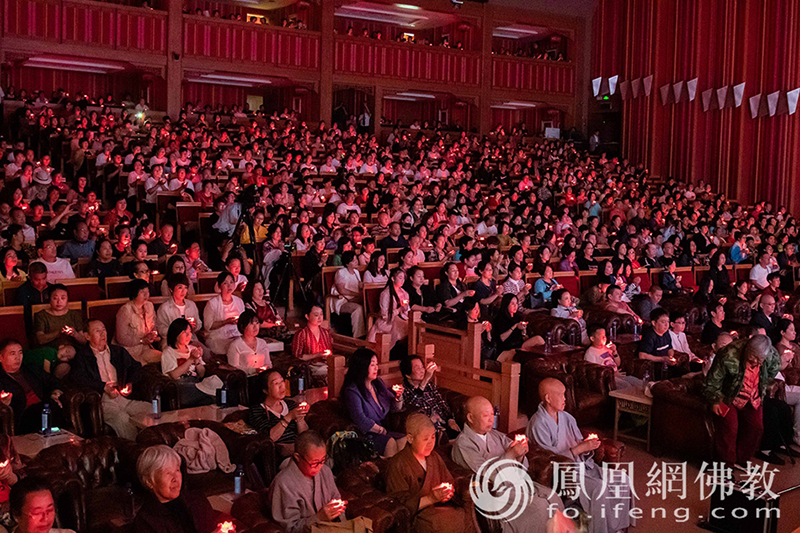 台湾明海法师佛曲音乐会 千人会场座无虚席