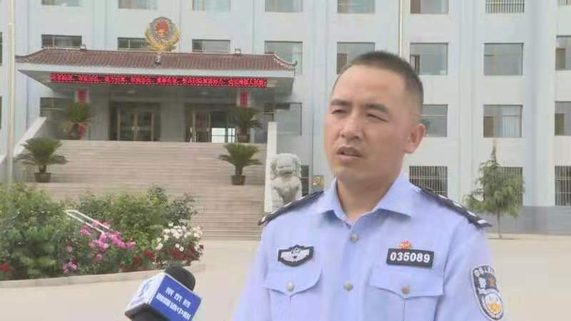 铁骨柔情担道义 忠诚奉献铸警魂——好民警谢武东