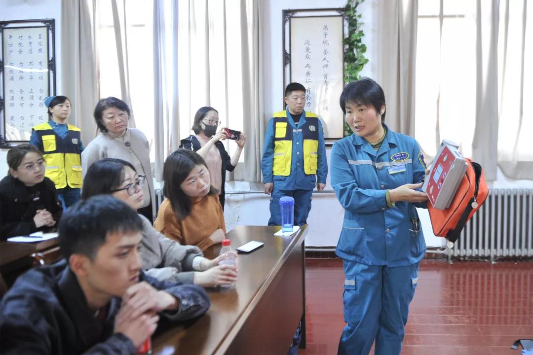 36位新人集体领证！我们是郑州急救志愿者