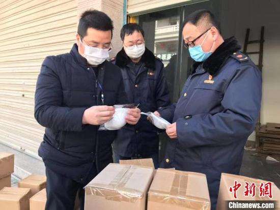 法制日报：斩断问题口罩制售链 从重处罚制假售假