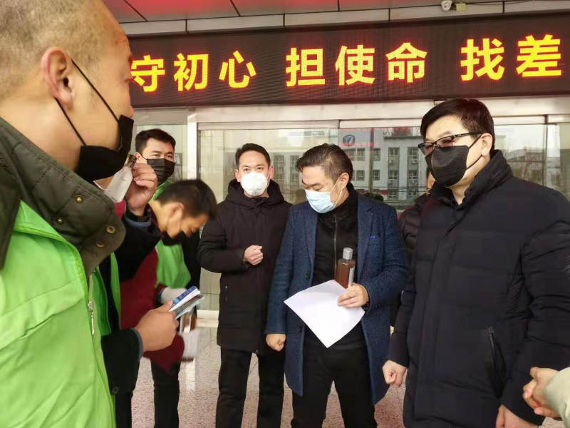 环保酵素志愿者为抗战“疫