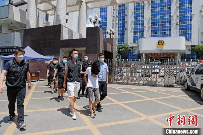 上海警方破获一起特大电信网络诈骗案 网销口罩诈骗牵出黑色产业链