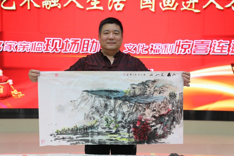 五彩缤纷绘华夏 挥毫泼墨写春秋——记中国著名书画家曹增建