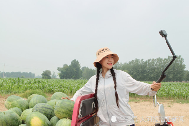 “河南李子柒”毕业为父变“网红”，192w粉丝坐等更新，连央视都点赞...