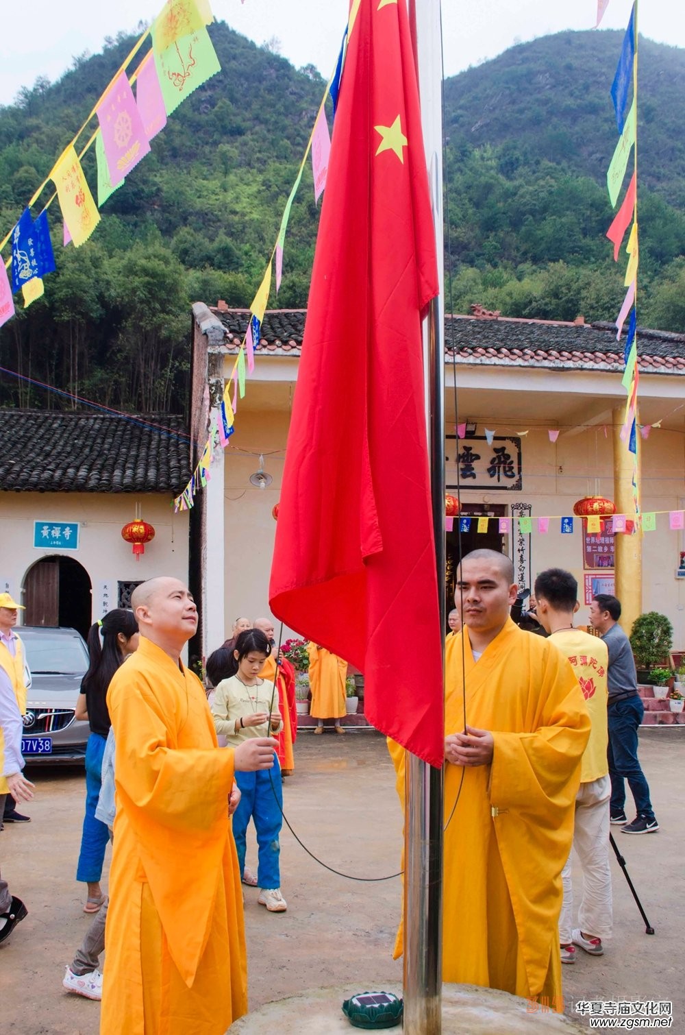 江西于都车溪乡飞云寺“杨公殿”“地藏殿”举行开光法会