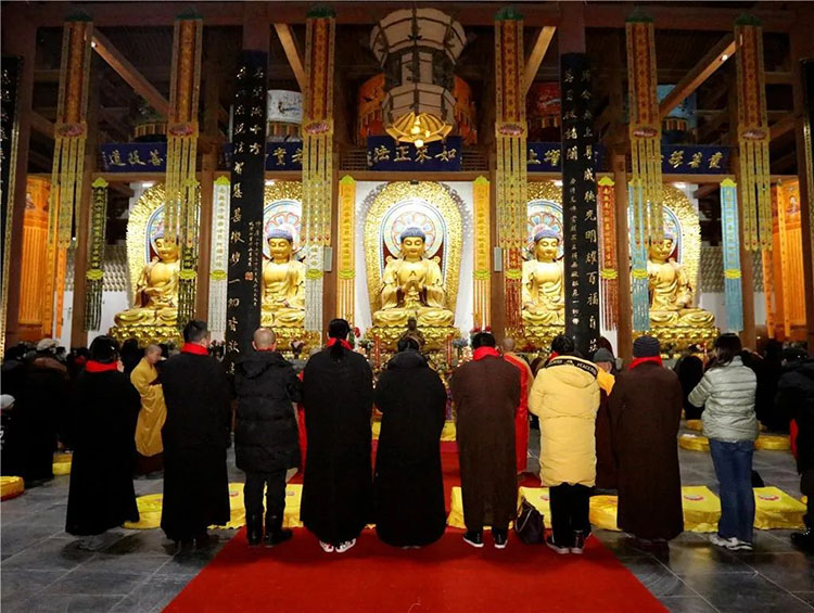 弘法寺隆重举行恭送本焕长老舍利赴甘肃酒泉敦煌市雷音寺永久供奉法会