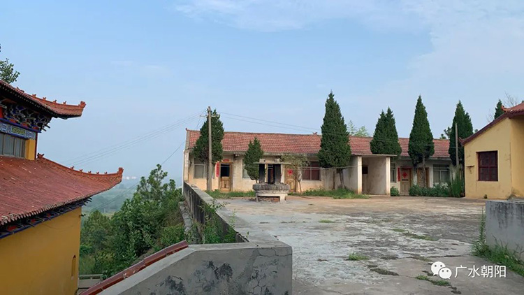 “一穷二白”的年轻僧人，让600年古庙“活”了过来