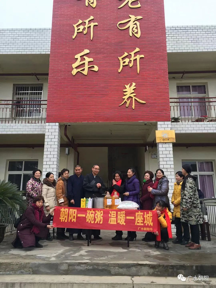 “一穷二白”的年轻僧人，让600年古庙“活”了过来