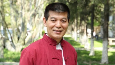 中国当代最具收藏价值书画家——范扬