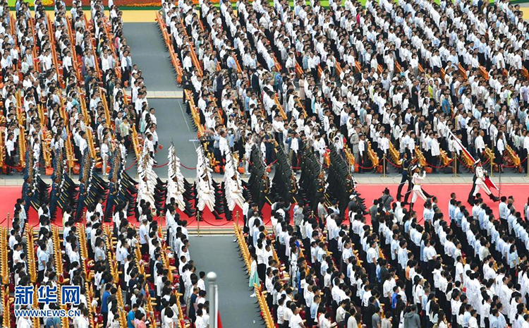 庆祝中国共产党成立100周年大会隆重举行