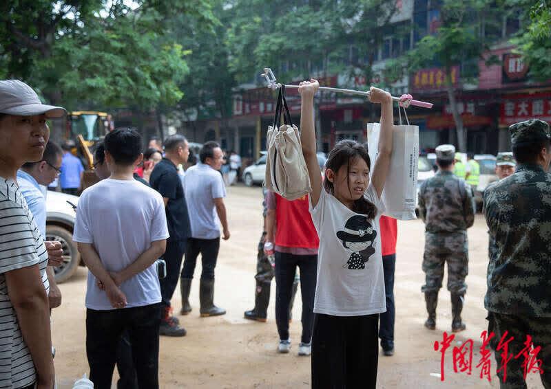 暴雨后的生活 保障人民群众生命财产安全