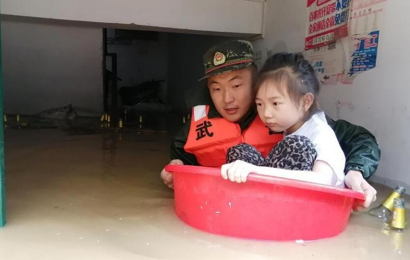 湖北随州多地因强降雨受灾 