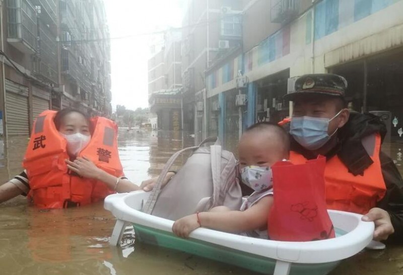 湖北随州多地因强降雨受灾 