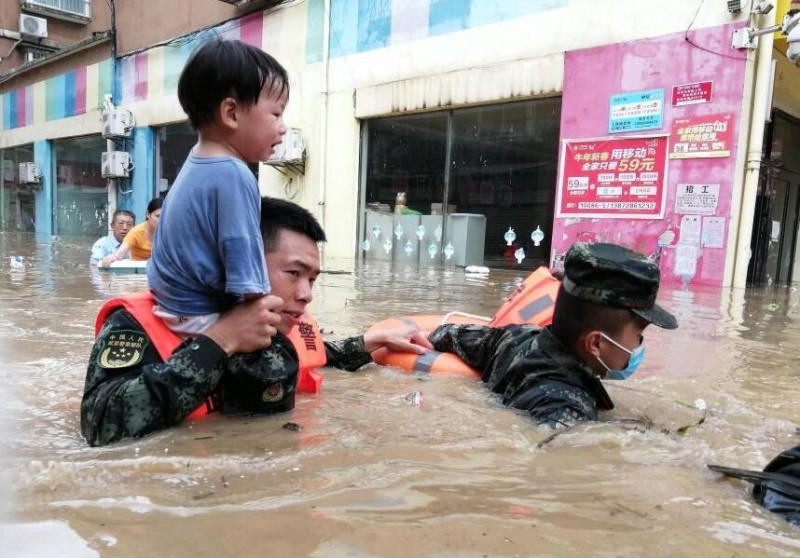 湖北随州多地因强降雨受灾 