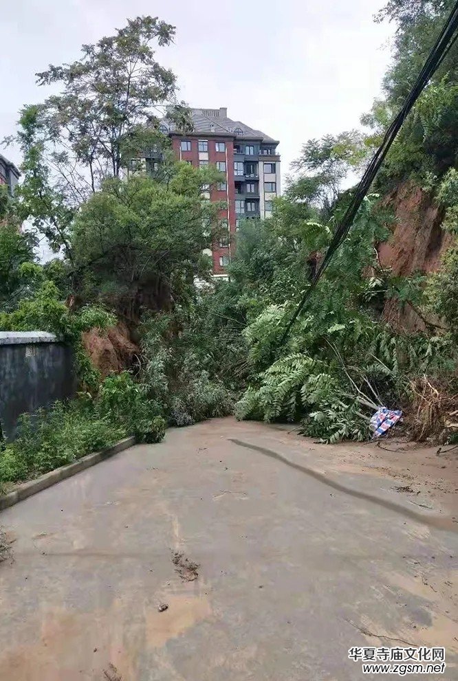 暴雨下的荥阳洞林寺受灾实况，千年古刹灾后修建迫在眉睫