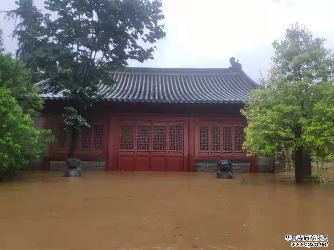 暴雨下的荥阳洞林寺受灾实况，千年古刹灾后修建迫在眉睫