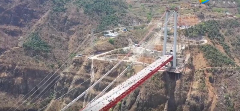  耗资千亿，削平33座大山，陕西超级工程，改变了一座城市