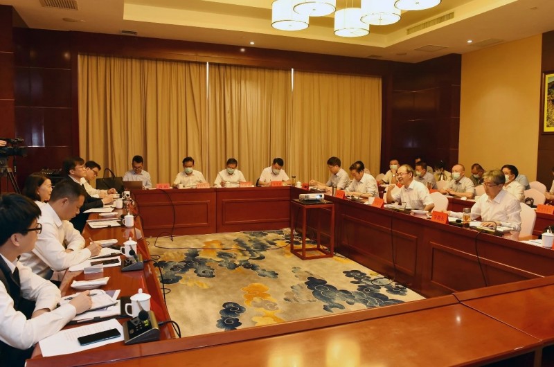   郑连生朱晓东与格力电器董事长董明珠举行工作会谈