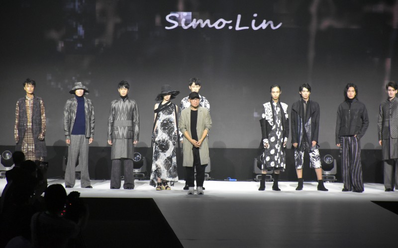 八位从大连走出的中国十佳时装设计师在开幕式首秀绽放“初心”