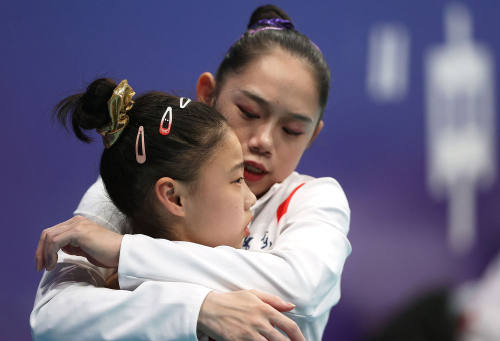 管晨辰失误落泪：我就是一个16岁女孩，没有因奥运冠军不同