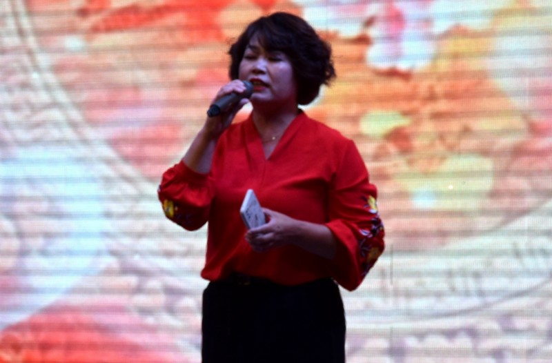 金秋十月 爱心在线 成就儿女事 了却父母心