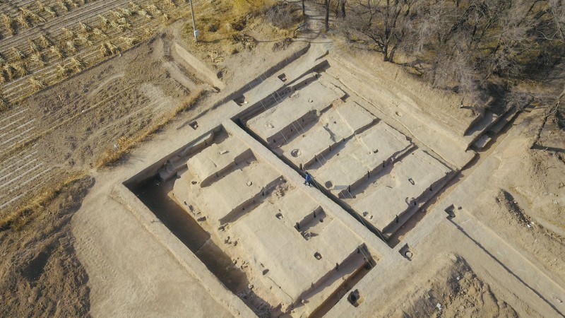内蒙古发现31座2000年前的汉墓