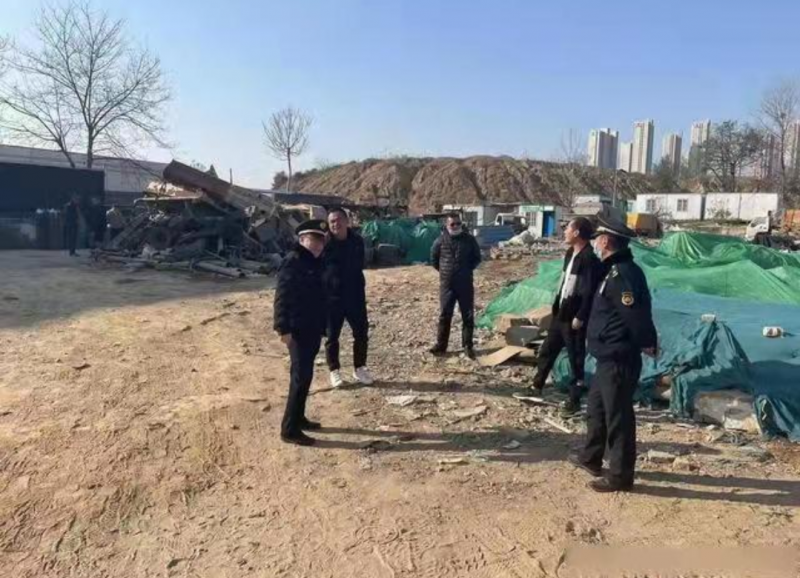 郑州市中原区须水街道 多部门联合查处一非法储存煤气罐点