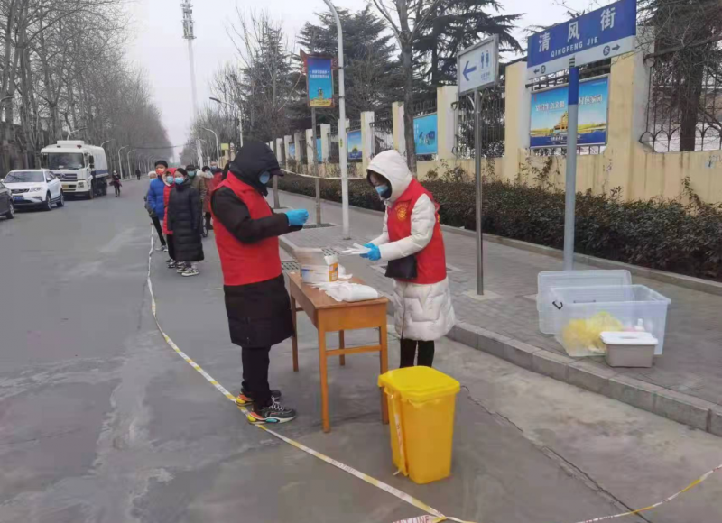 天使白与志愿红，寒冬里最温暖的风景——安阳市钢三路小学志愿者抗疫纪实