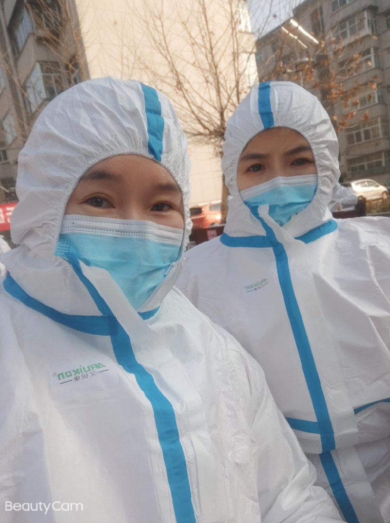 “志愿红”——今冬最温暖的颜色