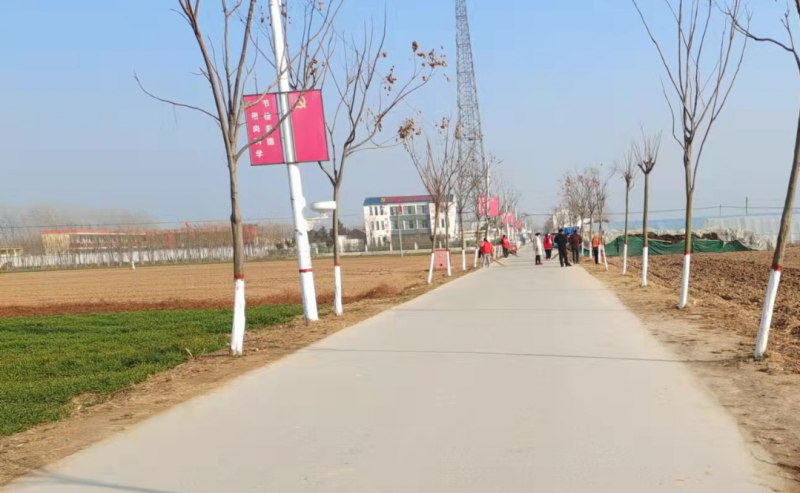 河南省商丘市睢阳区冯桥镇孙路口村开展：农村人居环境集中整治 助力乡村“颜值”再提升 