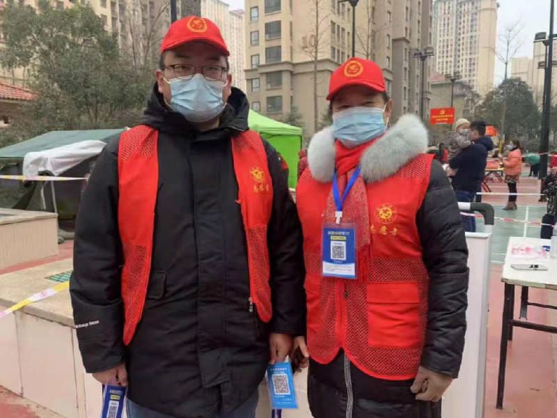 郑州市沟赵办事处紫锦社区党建引领·战疫时刻舍小家顾大家，同岗同心战疫情
