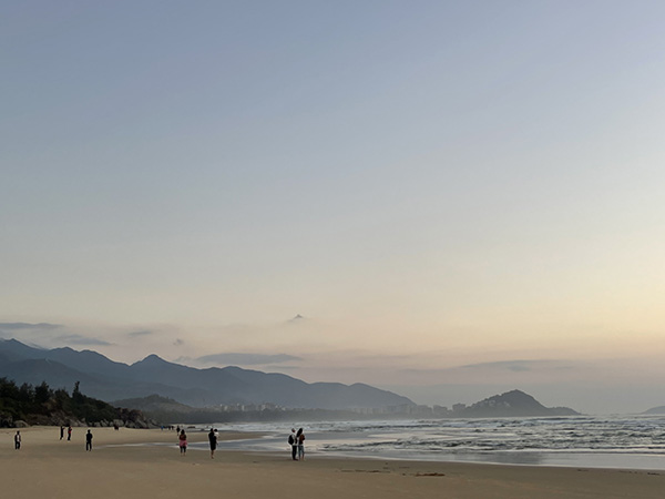 慧秋手机拍图——海上日出