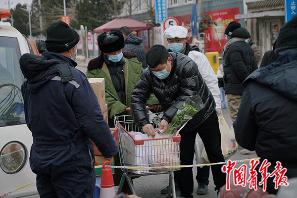 疫情下的北京石各庄村：只进不出 多为外卖骑手等外来务工者居住