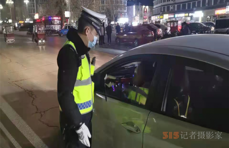 河南省商丘市交警支队元宵节查酒驾49名心存侥幸者被查处