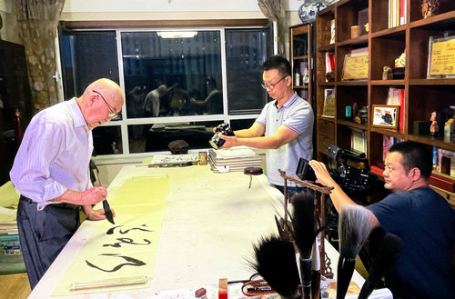 中国当代艺术经典名家王云鹏大型研究画册正式出版