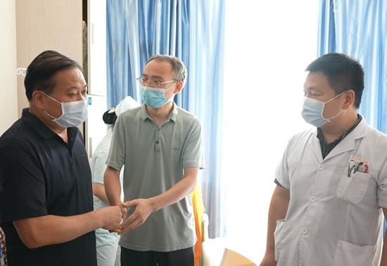 3岁女童7楼不慎坠落 郑州市九院精心救治今日出院