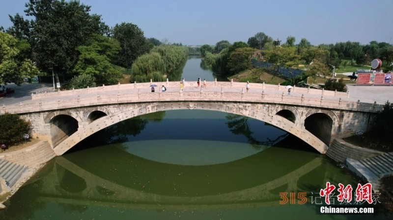 “中国第一石拱桥”赵州桥 古桥新韵迎客来