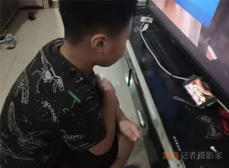 河南省商丘市睢阳区路河镇中心学校收看“开学第一课”