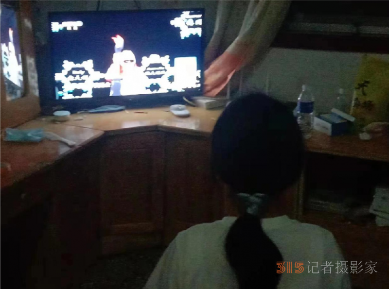 河南省商丘市睢阳区路河镇中心学校收看“开学第一课”