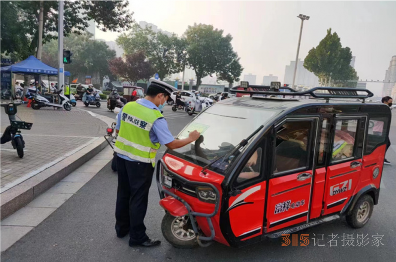 河南省商丘市公安局交警支队持续开展市区交通秩序规范管理和综合整治成效显著