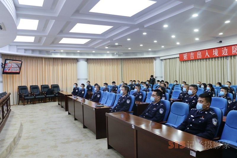 欢欣鼓舞迎盛会，满怀豪情迎未来